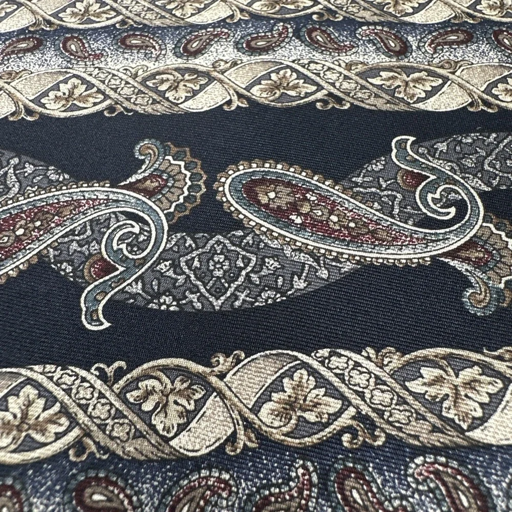 Zylos‎ George Machado 100% Italian Silk Neck Tie Paisley Geometric Made in USA
